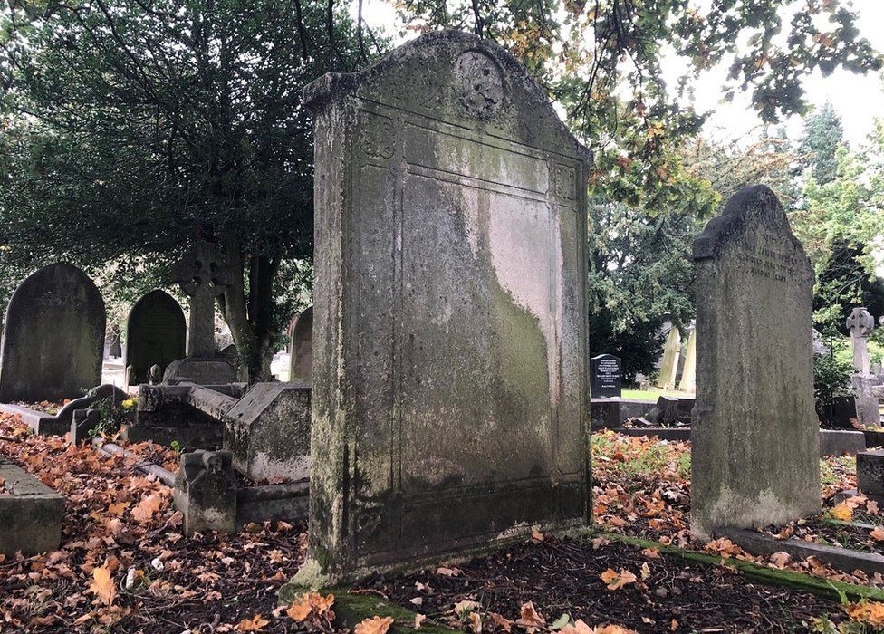 Francis Sangorski's grave