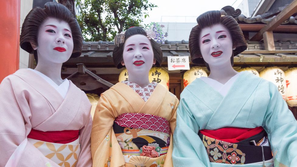 Two geishas and a trainee, Kyoto, Japan, 2016