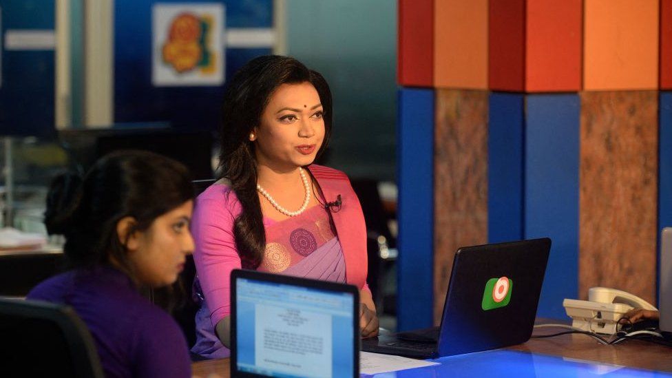Tashnuva Anan Shishir was applauded by her colleagues after completing the news bulletin