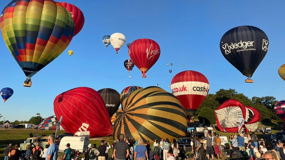 Hot air balloons take to the sky