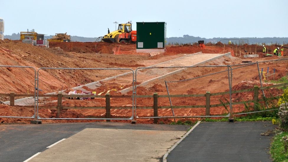 Work on the restarted southern link road project