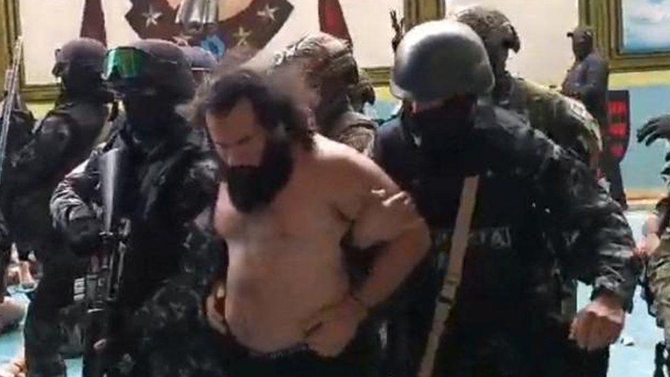 Adolfo Macías Villamar - known as Fito - being detained by police