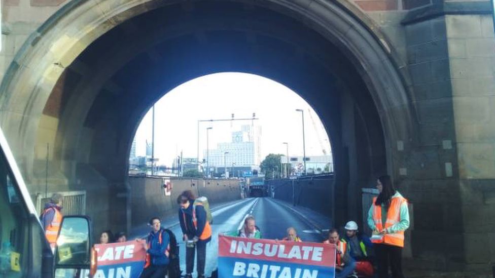 Insulate Britain block the Blackwall Tunnel