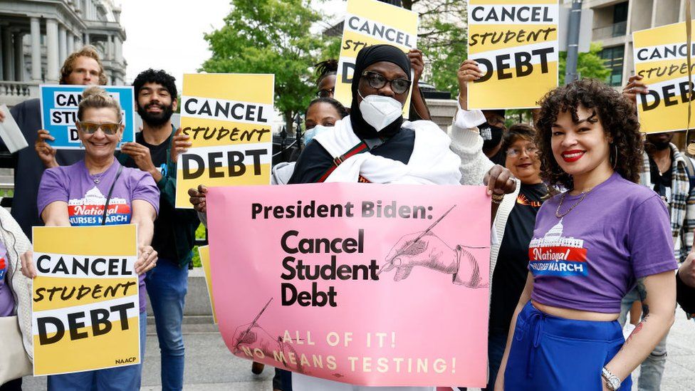 A student debt relief protest outside the White House in 2020