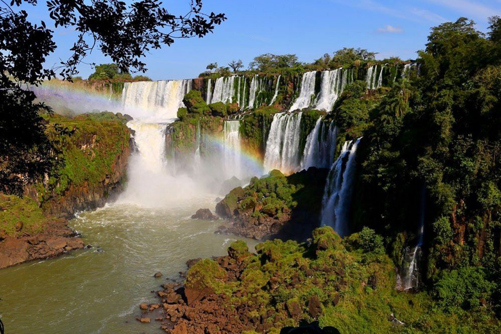 Iguazú Falls with a rainbow