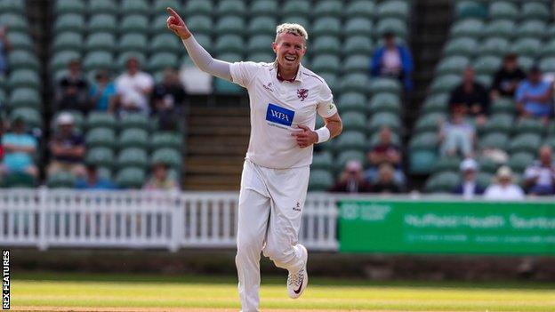 Peter Siddle celebrates taking a wicket for Somerset