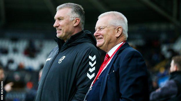 Bristol City owner Steve Lansdown with manager Nigel Pearson