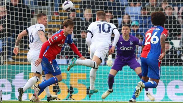 Cauley Woodrow scores