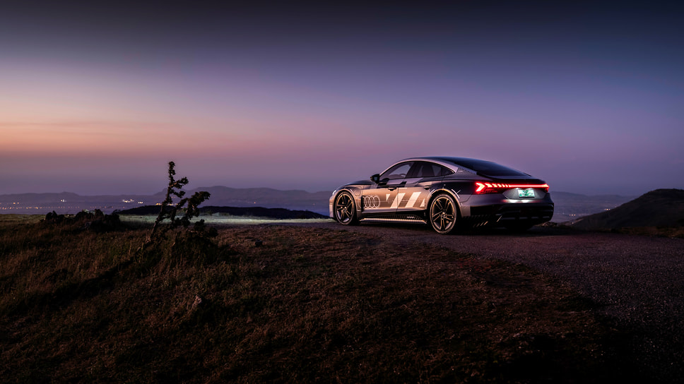 Компания Audi готовит обновление электромобиля e-tron GT — модернизированная модель будет показана в течение 2024 года