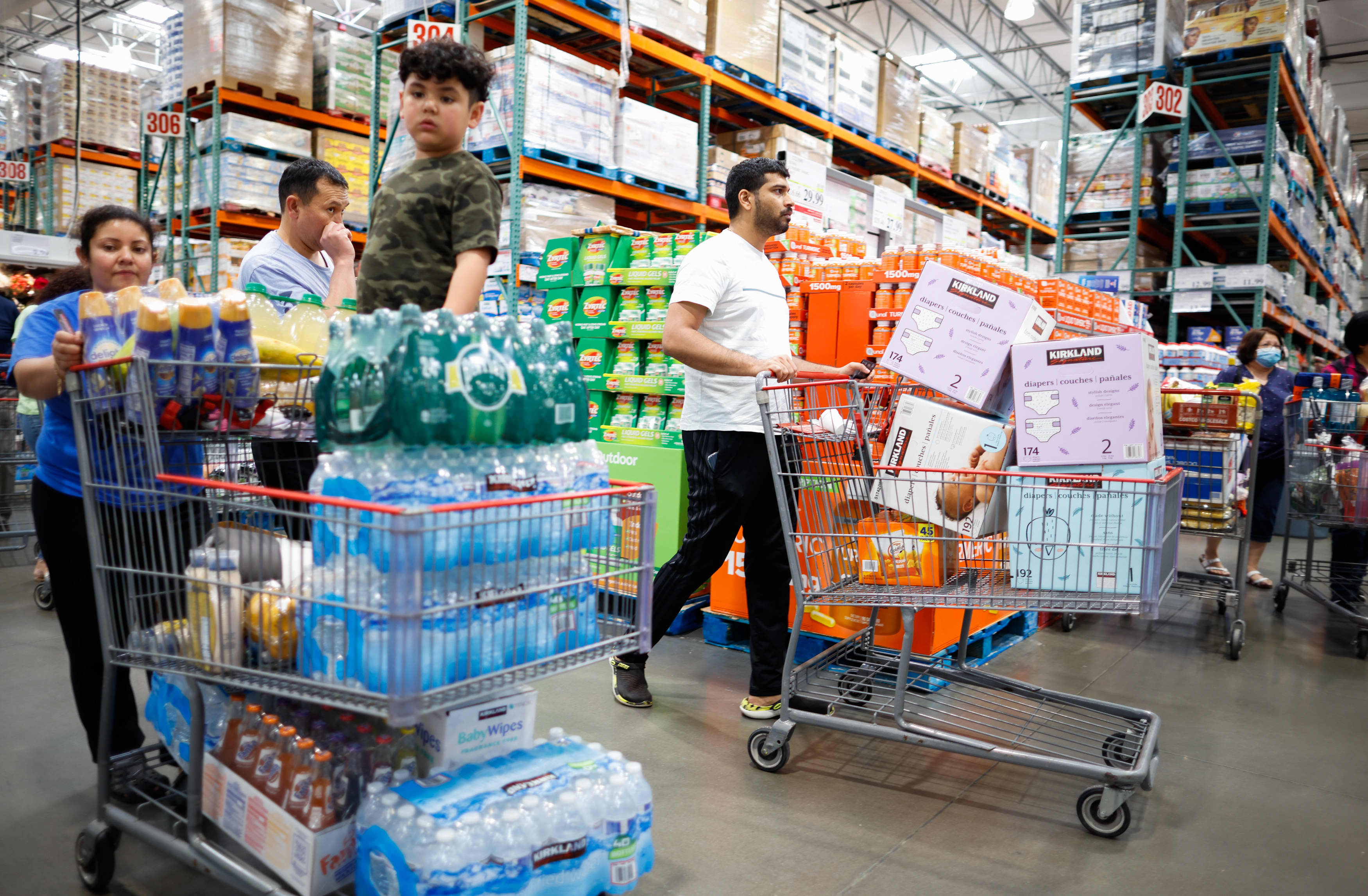 Cramer takes Costco's big dividend increase as a sign the stock could go higher
