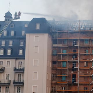 Sachsen: Großeinsatz wegen Dachstuhlbrand in Flöha