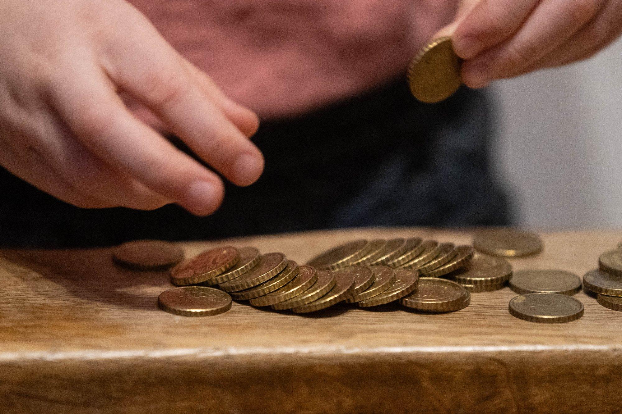 Финансовая комиссия направила на второе чтение законопроект о расчете мелкими монетами