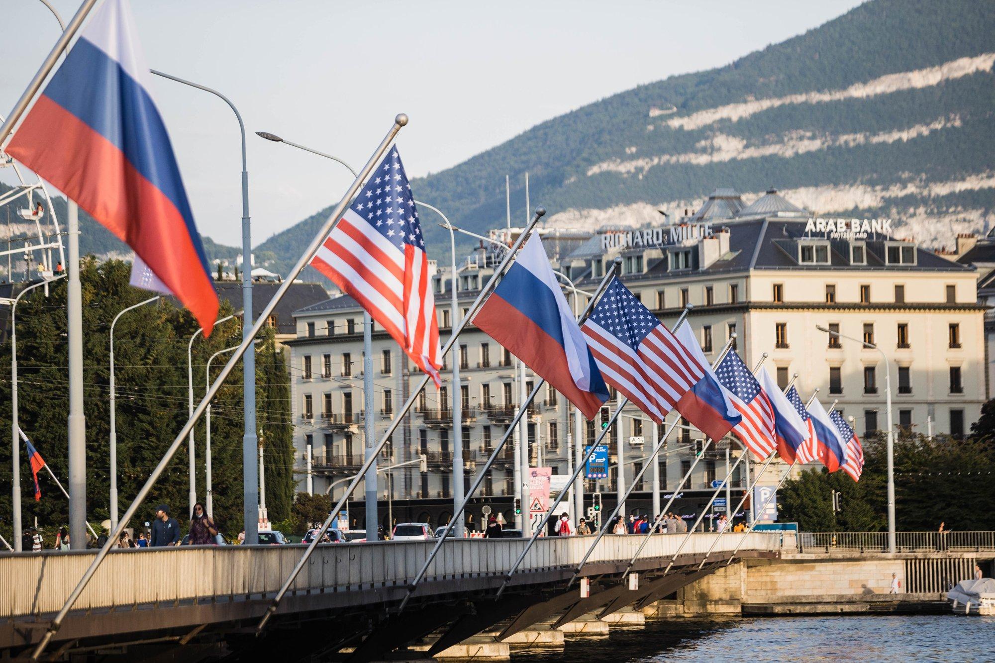 Флаги США и России в Женеве, 2021 год. Фото носит иллюстративный характер.