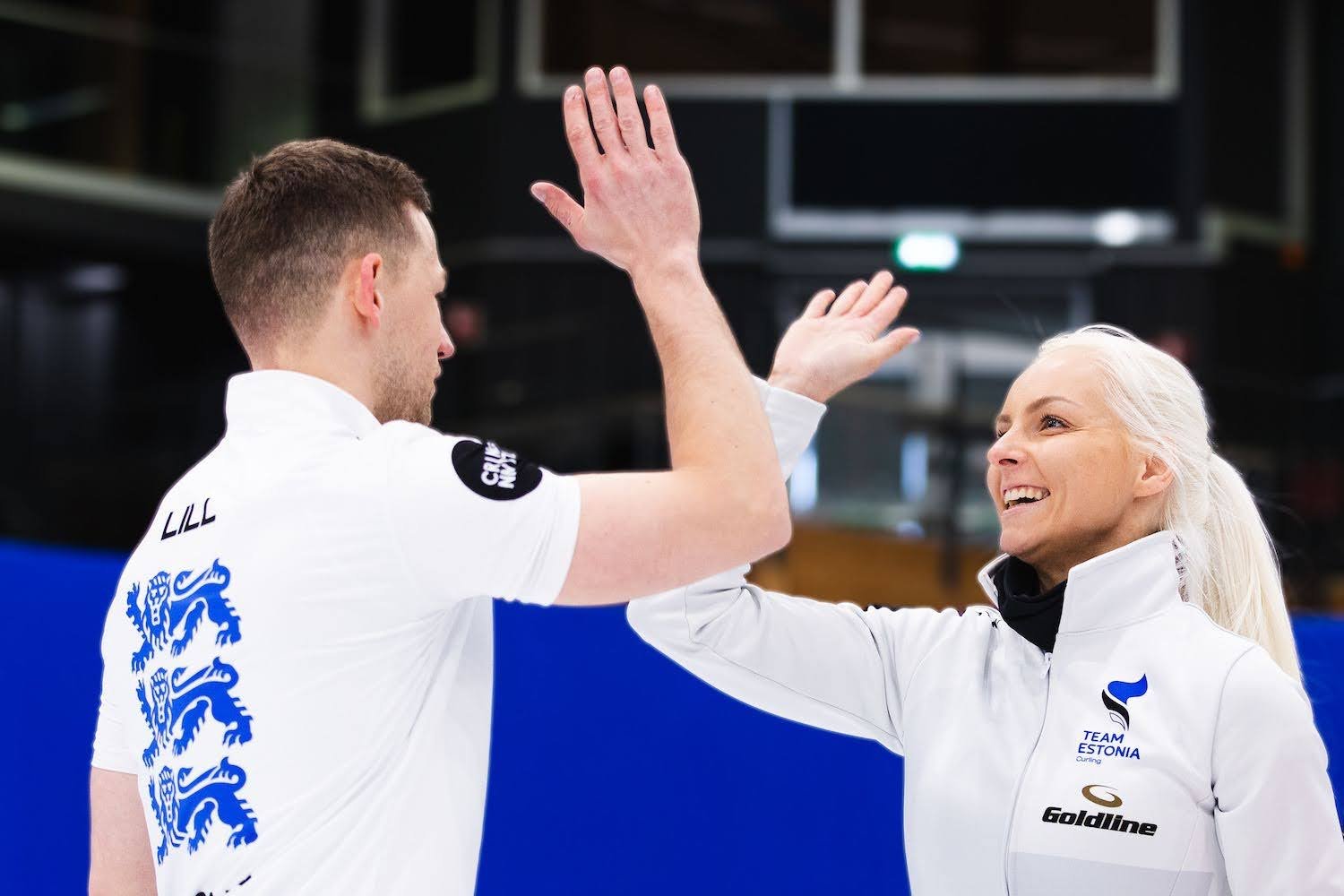 Эстонская пара Калдвеэ и Лилль завоевала на чемпионате мира по керлингу историческую медаль