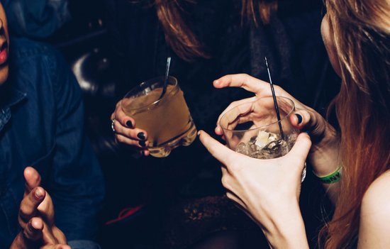 Потребление алкоголя в Латвии достигло масштабов эпидемии – что с этим делать?