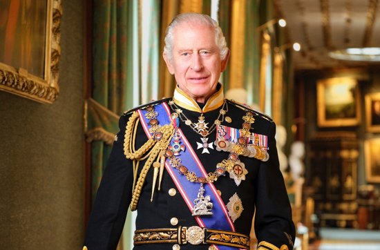 Король Карл возвращается к публичной деятельности. Его лечение от рака проходит успешно