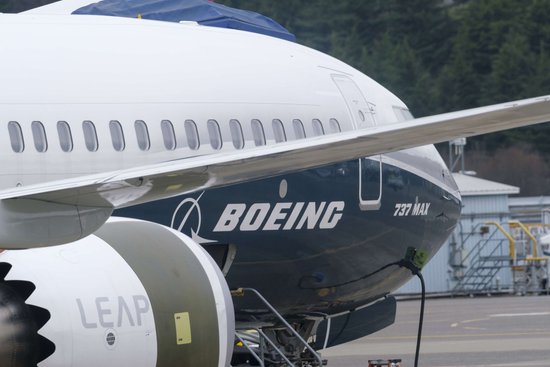 Руководство Boeing уйдет в отставку из-за проблем с безопасностью лайнеров