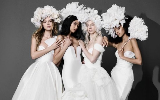Черный — это новый белый, эротизм и классика 90-х: как будут наряжаться невесты в 2024 году?