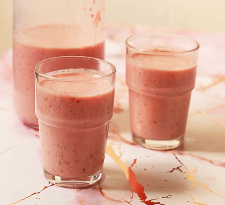 Raspberry and apple smoothie served in tall glasses