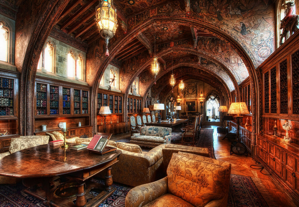 The private Library-X3.jpg