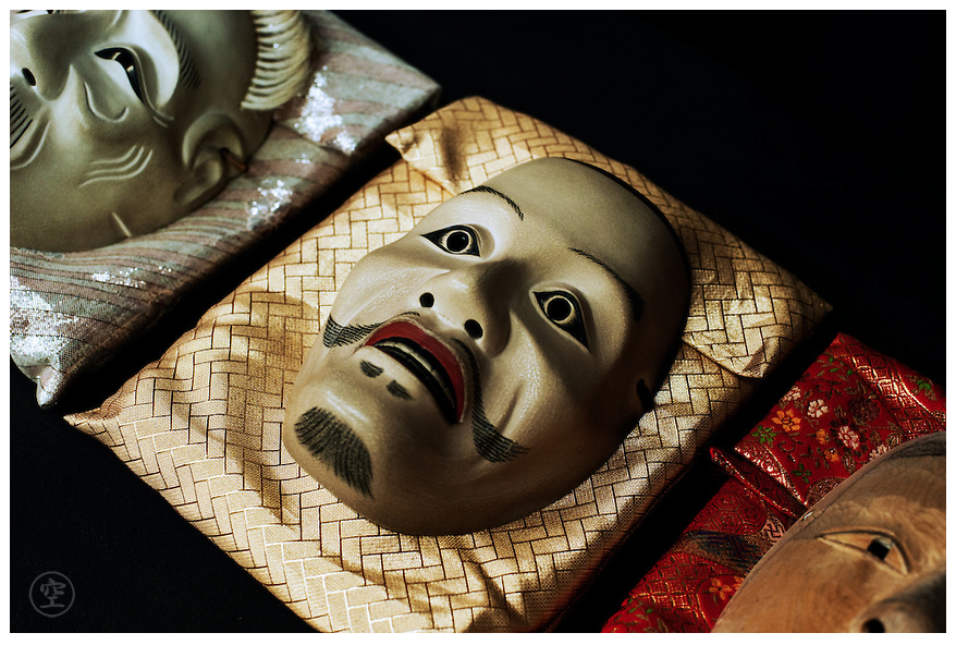 2015-08-10 23-00-18 Noh-masks-teaching-models   Skye Hohmann Photography and Writing  Yandex.png