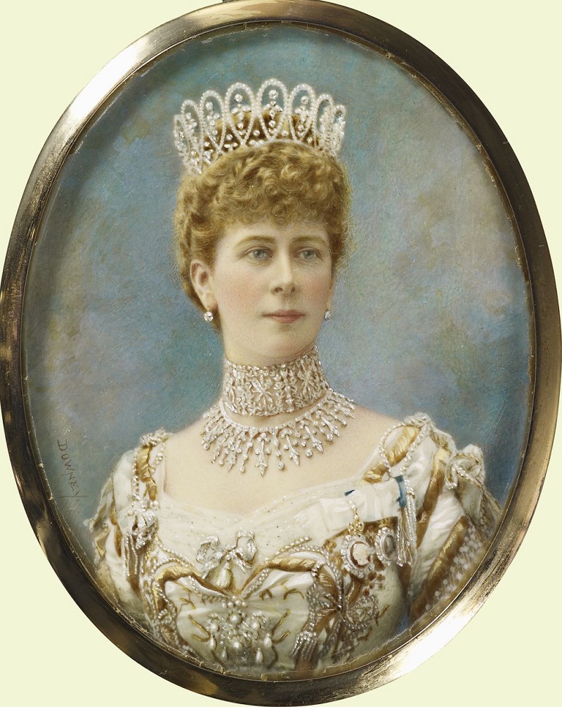 Queen Mary (1867-1953).jpg