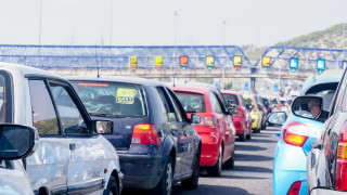 Πασχαλινή έξοδος με τη βενζίνη στα δύο ευρώ το λίτρο για τους οδηγούς