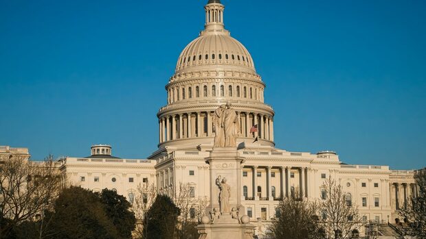 Сенатът на САЩ днес ще одобри дългоочакваната помощ за Украйна, Израел и Тайван