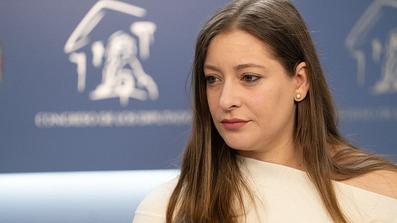 El PP exige que Sánchez dé explicaciones sobre la denuncia a su mujer y el Gobierno habla de denuncia falsa