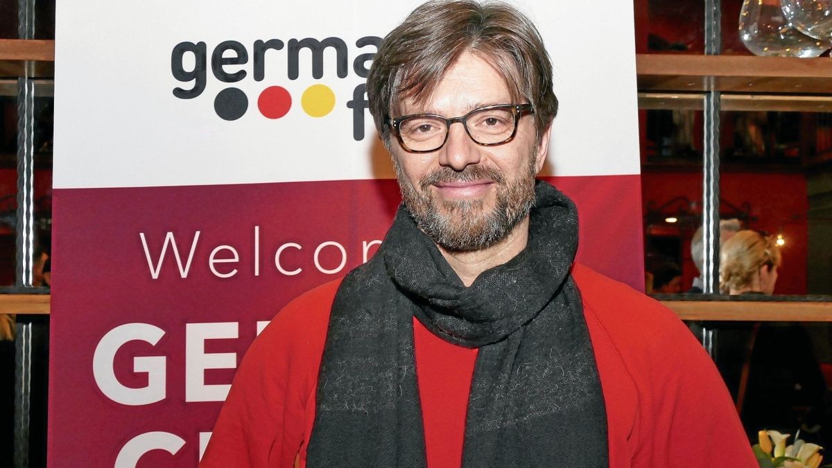Florian Hoffmeister, Kameramann ist nominiert bei den 95. Academy Awards in der Kategorie „Beste Kamera“ für das Musikdrama „Tár“. 