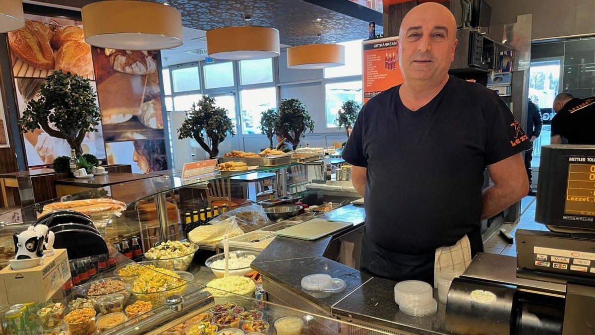 Ahmet Aslan arbeitet derzeit im „Lezzet“ im Kaufland in Braunschweig-Stöckheim. Er wollte gern mit dem Geschäft in den neuen Marktkauf nach Wolfenbüttel zurückkehren. Seine Bewerbung hat es aber nicht geschafft.