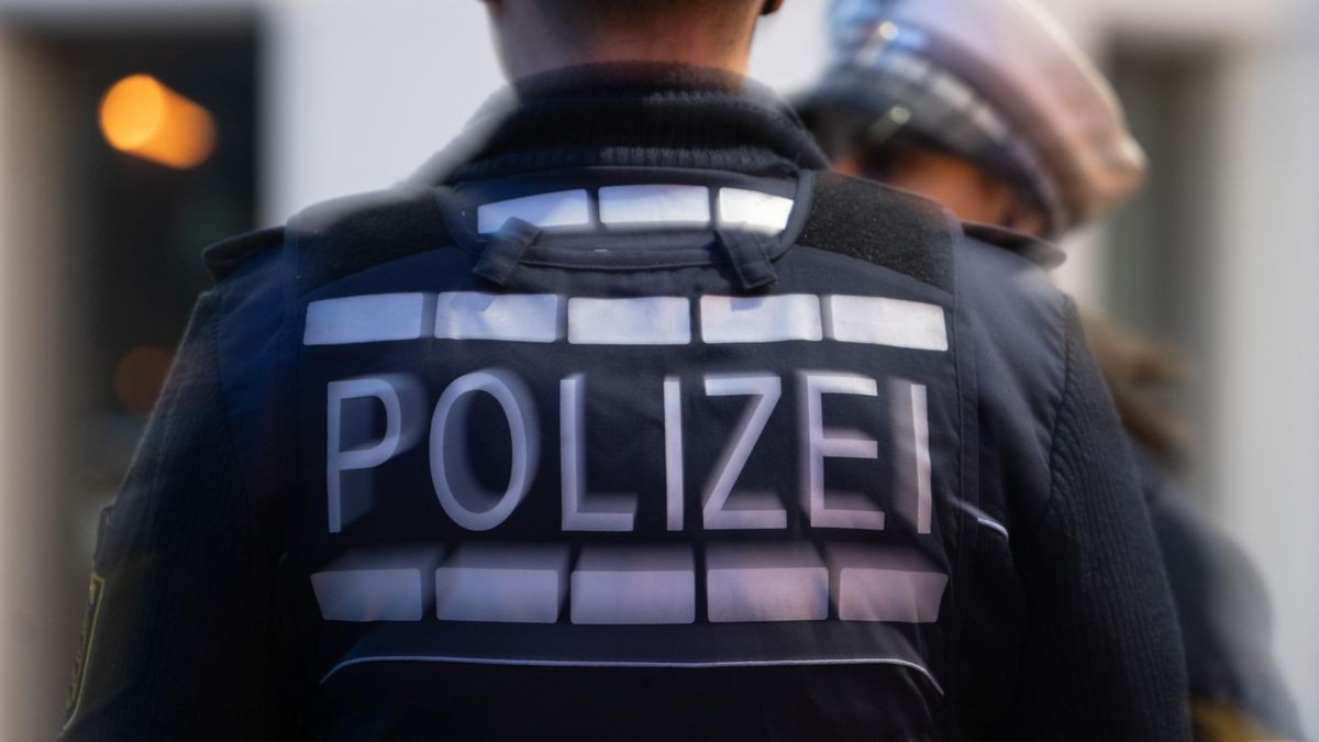 Polizeibeamte haben am Karfreitag einen fünf Jahre alten Jungen in Schöningen wiederbelebt. (Symbolbild)