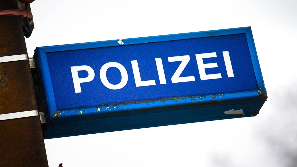 Wolfenbüttels Polizei berichtet am Wochenende von einem versuchten Einbruch und einem Kennzeichendiebstahl. (Symbolbild)