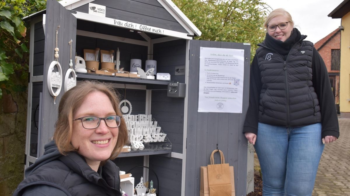 Jenny Volgmann (links) und Julia Rischbieter haben einen eigenen Deko-Shop eröffnet. 