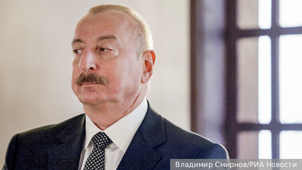 Президент Азербайджана пообещал не поставлять оружие Украине