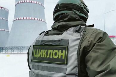 Боец особого батальона "Циклон" беларусского спецназа на охране БелАЭС, 2024 год. Фото: пресс‑служба ВВ МВД