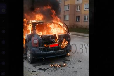 Горящее авто в Гродно. Скриншот видео