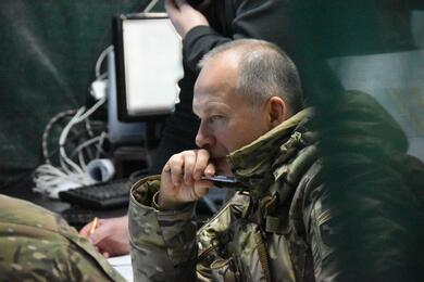 Командующий Сухопутными войсками ВСУ генерал-полковник Александр Сырский на позициях, январь 2024 года Фото: t.me/osirskiy