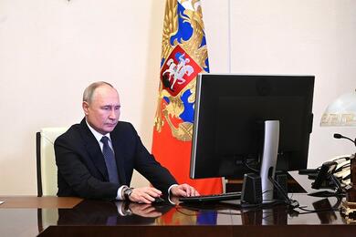 Владимир Путин в онлайн-режиме принял участие в голосовании на выборах президента России 15 марта 2024 года. Фото: пресс-служба Кремля