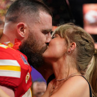 Travis Kelce, Taylor Swift