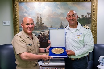 WASHINGTON (June 8, 2022) — Chief of Naval Operations Adm. Mike Gilday meets with Commander in Chief of the Israeli Navy Vice Adm. David Saar Salama during an office call at the Pentagon, June 8. The two leaders discussed topics of shared interest including force design, strategic competition, unmanned technologies, and regional security efforts. (U.S. Navy photo by Mass Communication Specialist 2nd Class T. Logan Keown/Released)