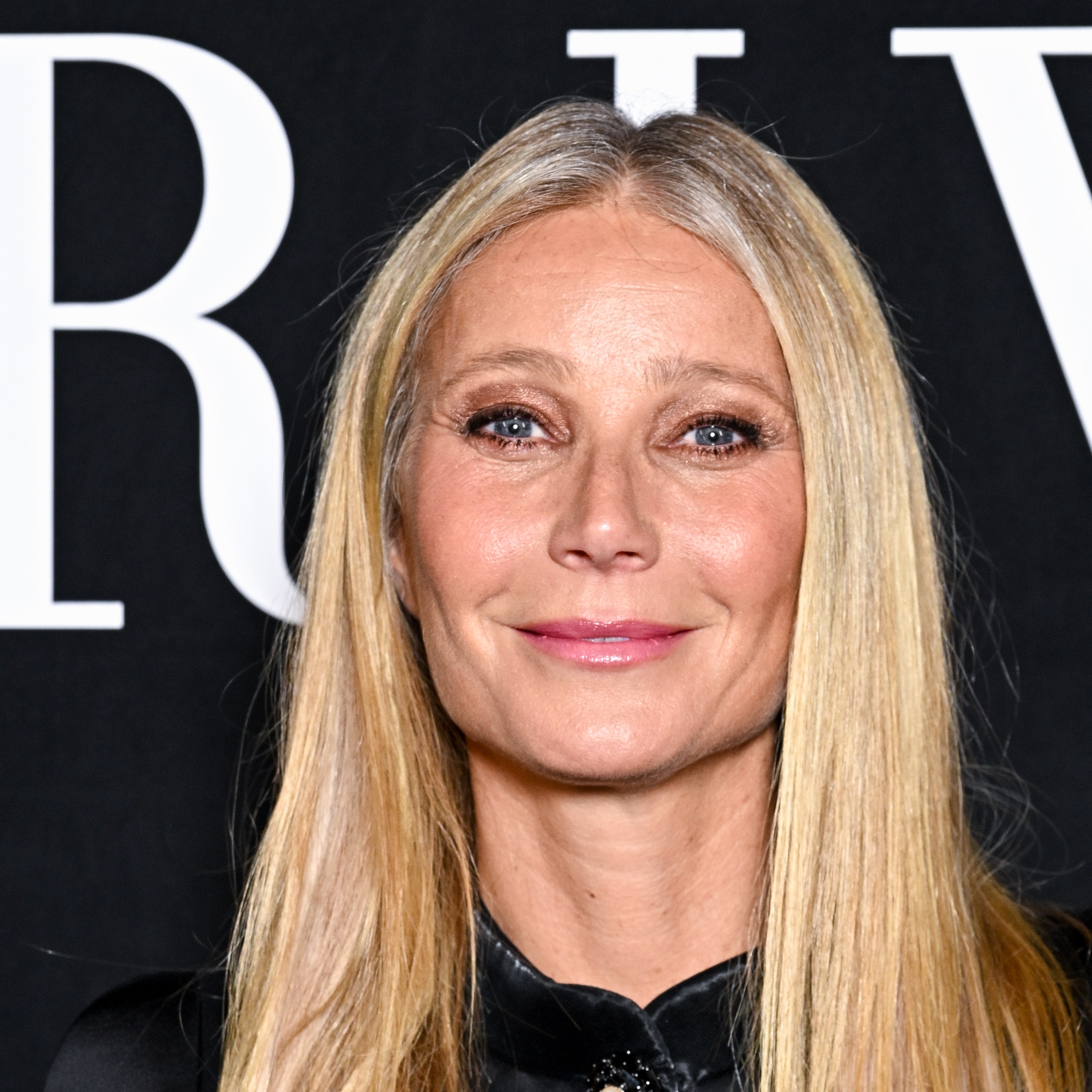 Gwyneth Paltrow Says “No Thanks!” to Polyamory