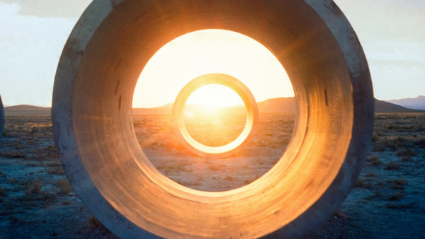 Die Sonne als Bild: Nancy Holts 1973-76 entstandene „Sun Tunnels“ im Great Basin Desert von Utah