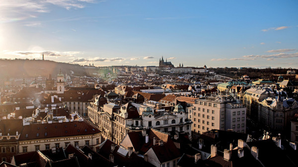 Für Touristen und Investoren interessant: In der tschechischen Hauptstadt Prag sind viele internationale Banken aktiv.