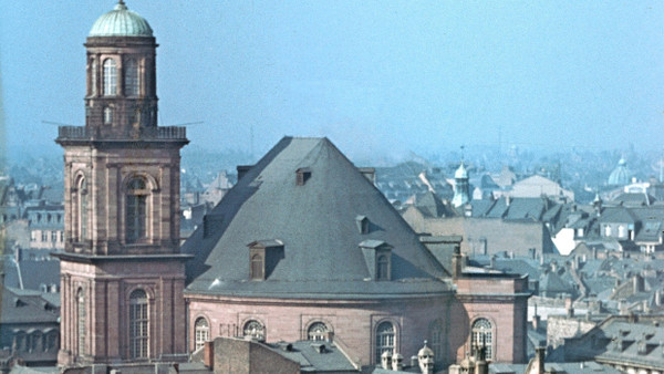Noch unzerstört: die Frankfurter Paulskirche Anfang der vierziger Jahre