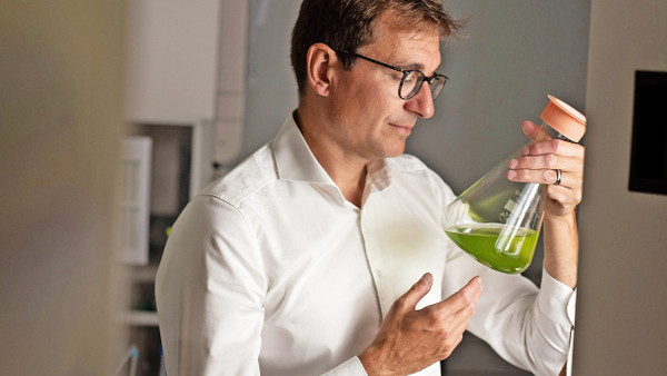 Tobias Erb ist Biologe und Chemiker am Max-Planck-Institut für terrestrische Mikrobiologie in Marburg.