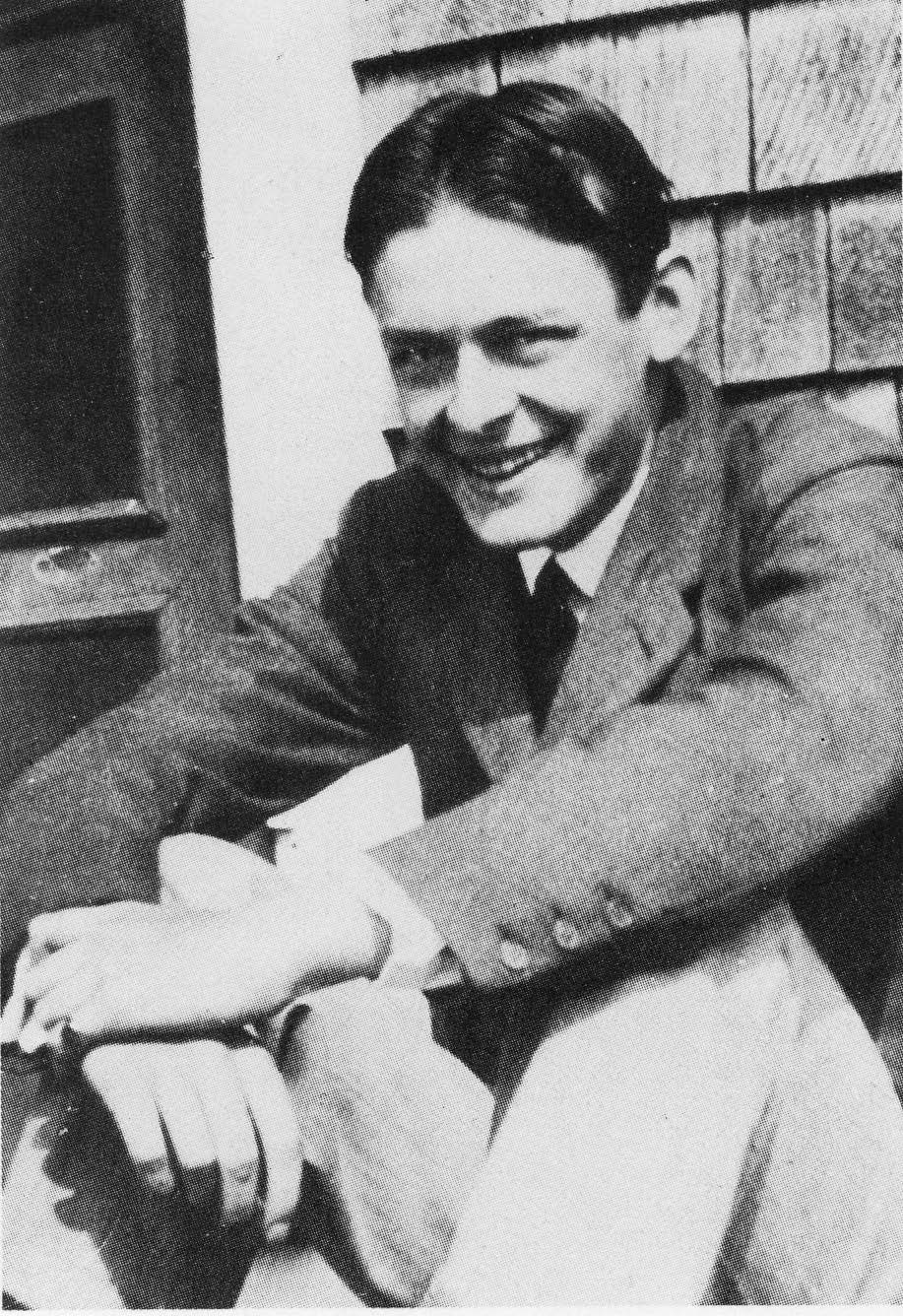 8. Eliot, age 22 (1910)