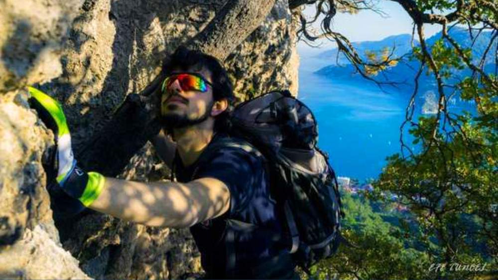 Tuğral Antalya&#39;da hiking sırasında.&amp;nbsp;