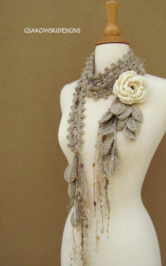 love this scarf: 