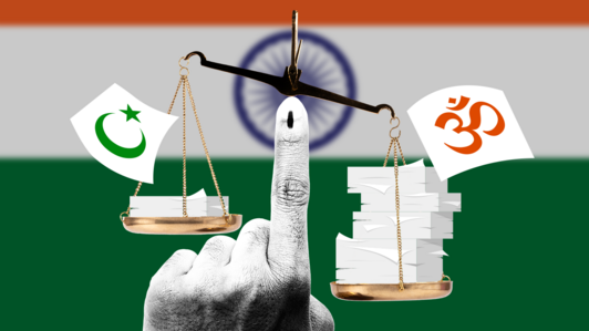 Une balance qui représente le poids électoral des musulmans en Inde sur fond de drapeau national indien.